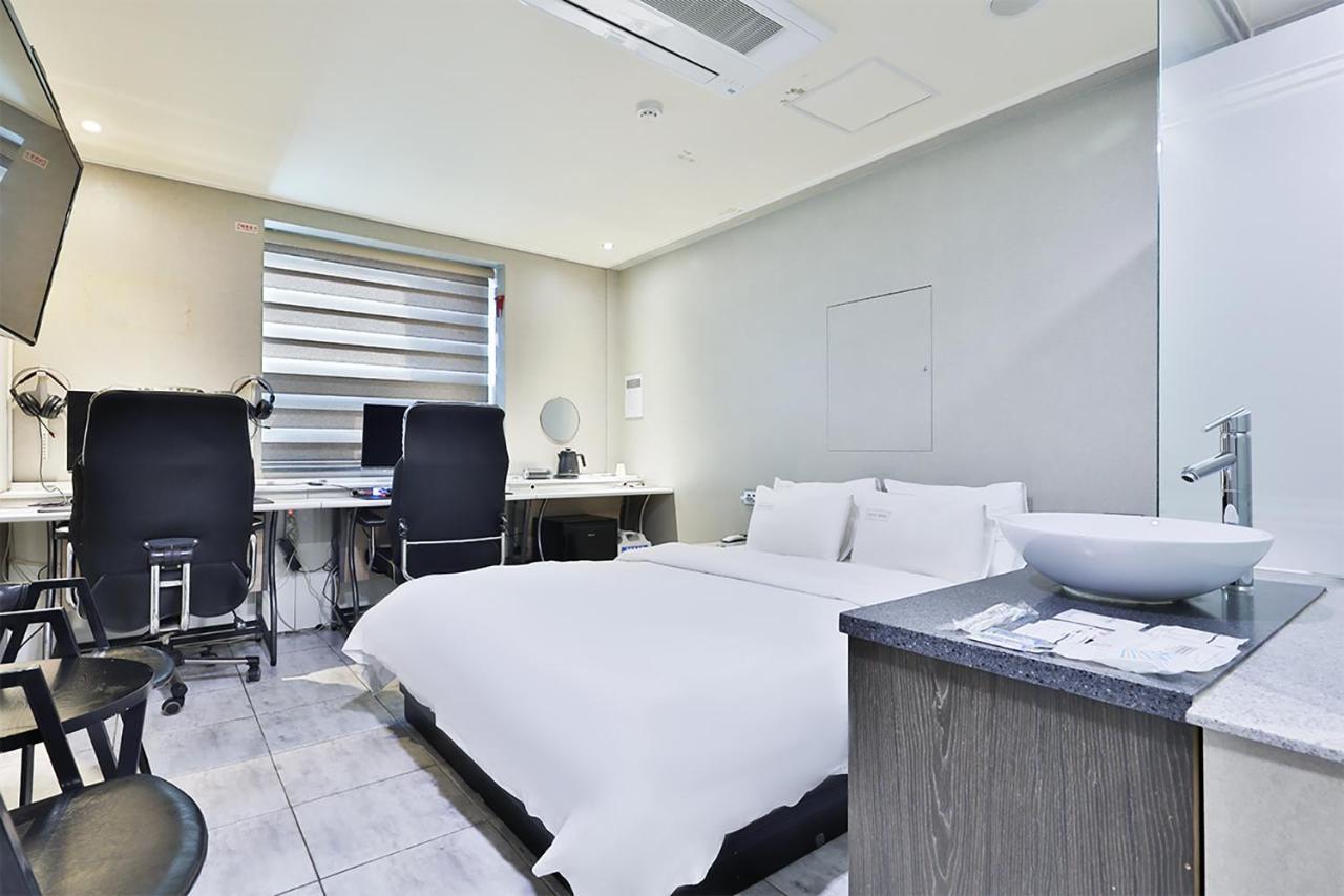 Shire Hotel Seomyeon Пусан Екстериор снимка